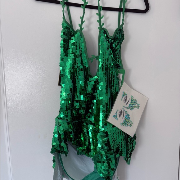 Tipsy Elves Ivy costume (M) NWT - Picture 1 of 2